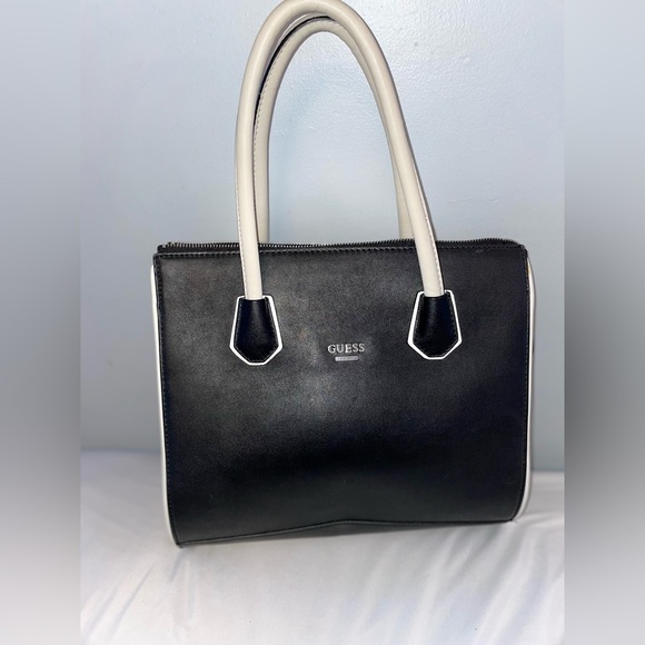 Guess Handbags - GUESS Lily Dream in black purse